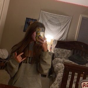 Meet your Posher, Ariana